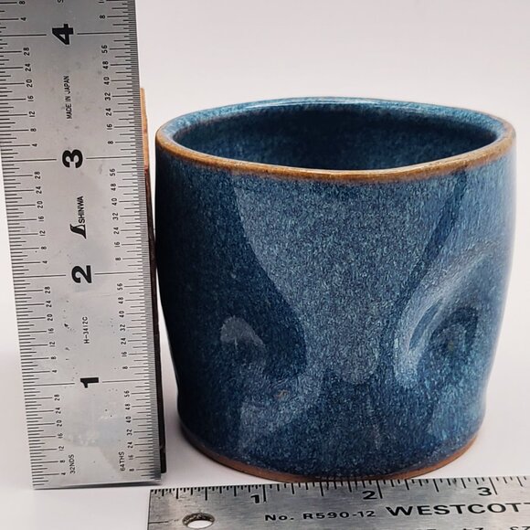 Vintage Studio Pottery Pinch Cup Pot Signed R Brown Blue Speckled Glaze 2.75" H - Picture 7 of 7